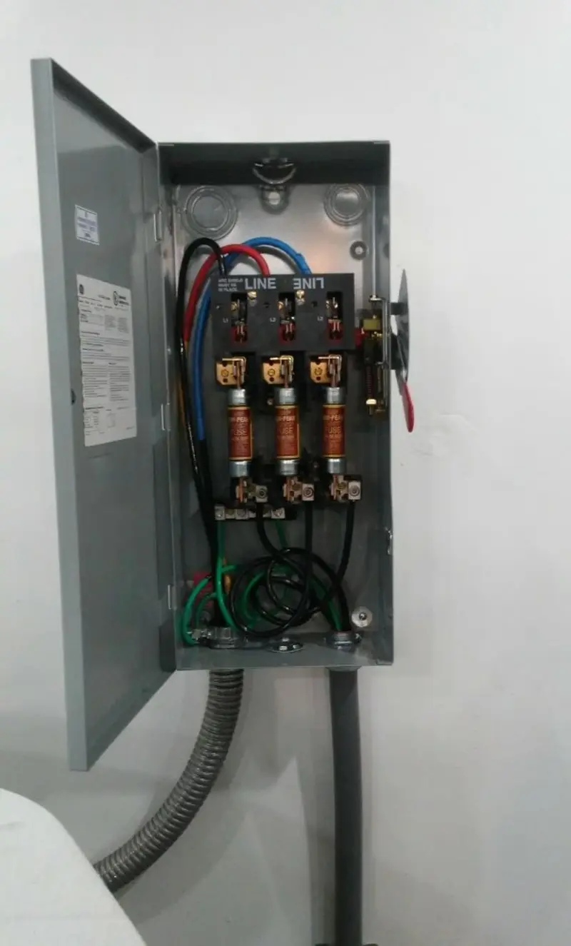 Three-phase disconnect switch installed for Smoke Detector Installation in Lennox